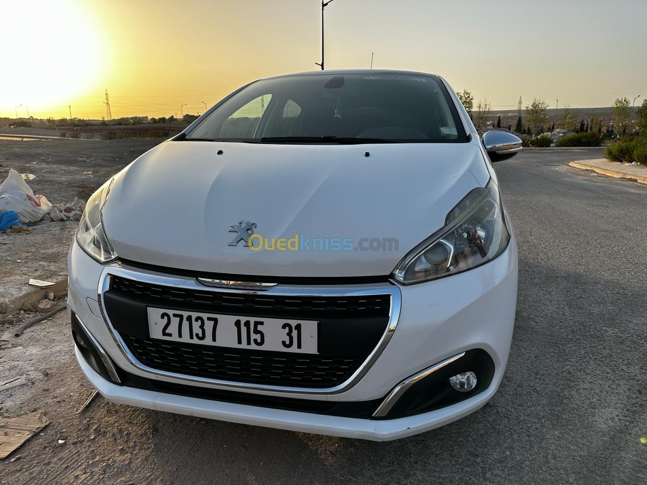 Peugeot 208 2015 Access Facelift