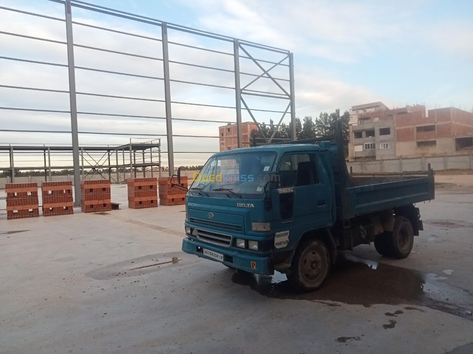 transporter tout type de marchandise camion 2t5 livraison touts produits matériaux Construction 