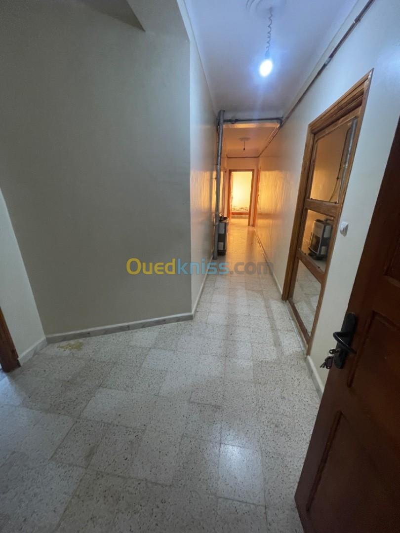 Location vacances Niveau De Villa F4 Tizi Ouzou Azeffoun