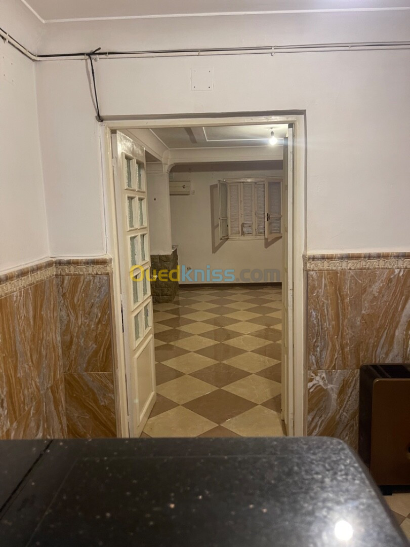 Location Appartement F4 Alger Hydra