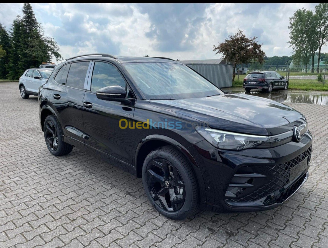 Volkswagen Tiguan 2024 Pack Black