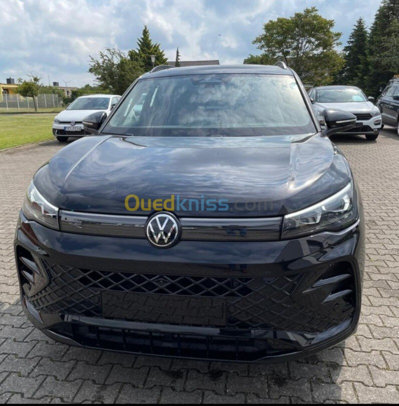 Volkswagen Tiguan 2024 Pack Black