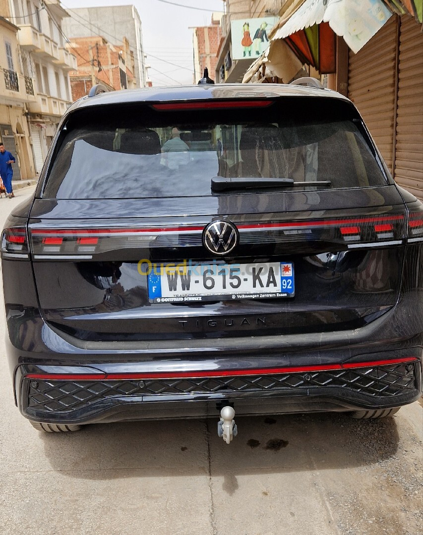 Volkswagen TIGUAN R-LINE 2024 PACK BLACK