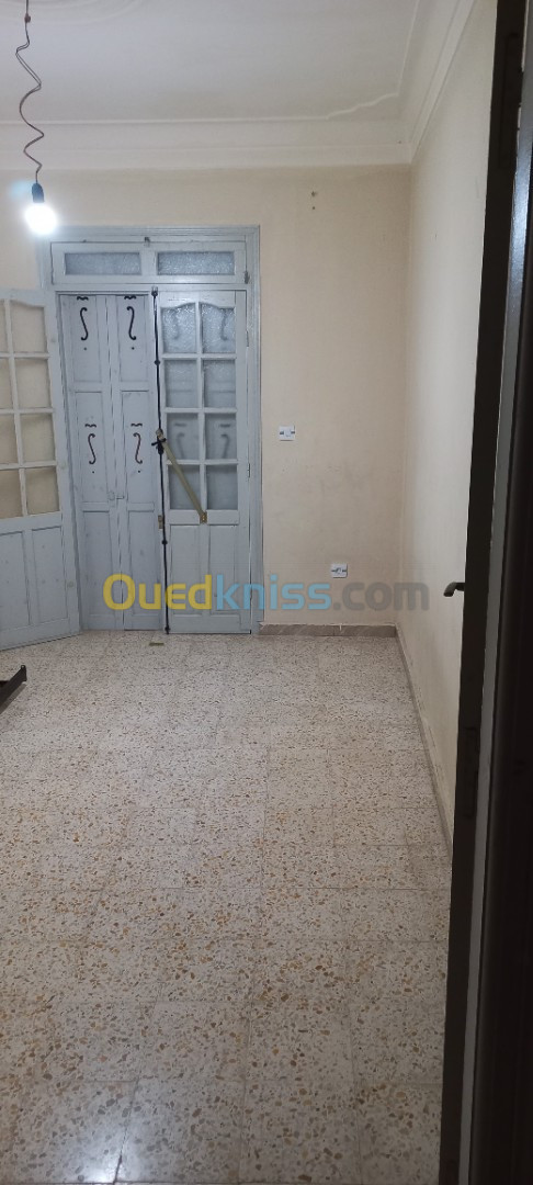 Location Appartement F2 Alger Khraissia