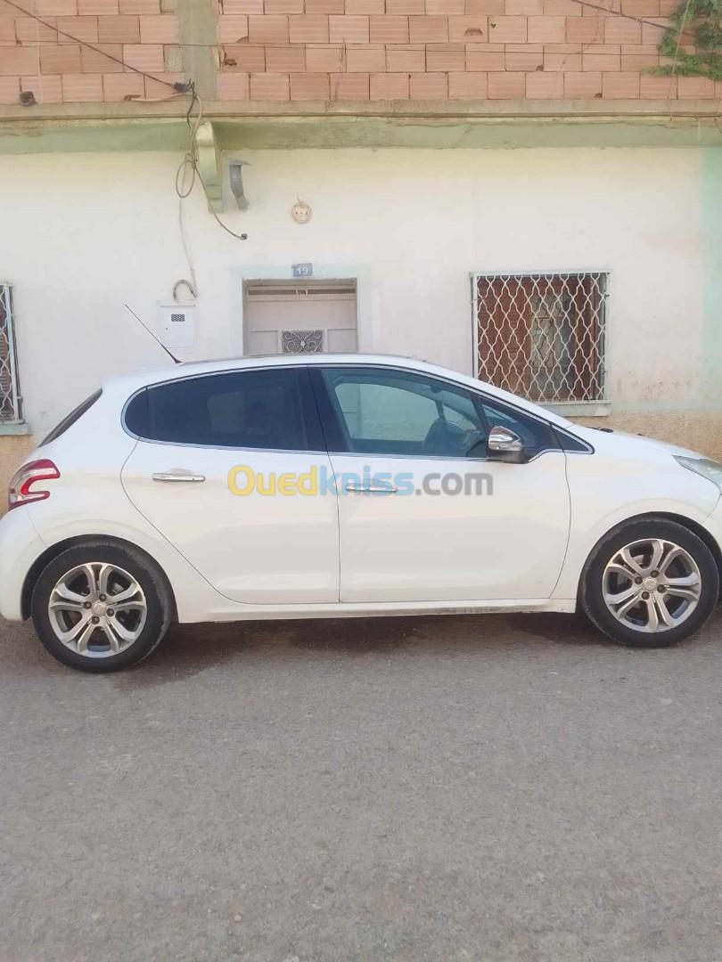 Peugeot 208 2013 Allure