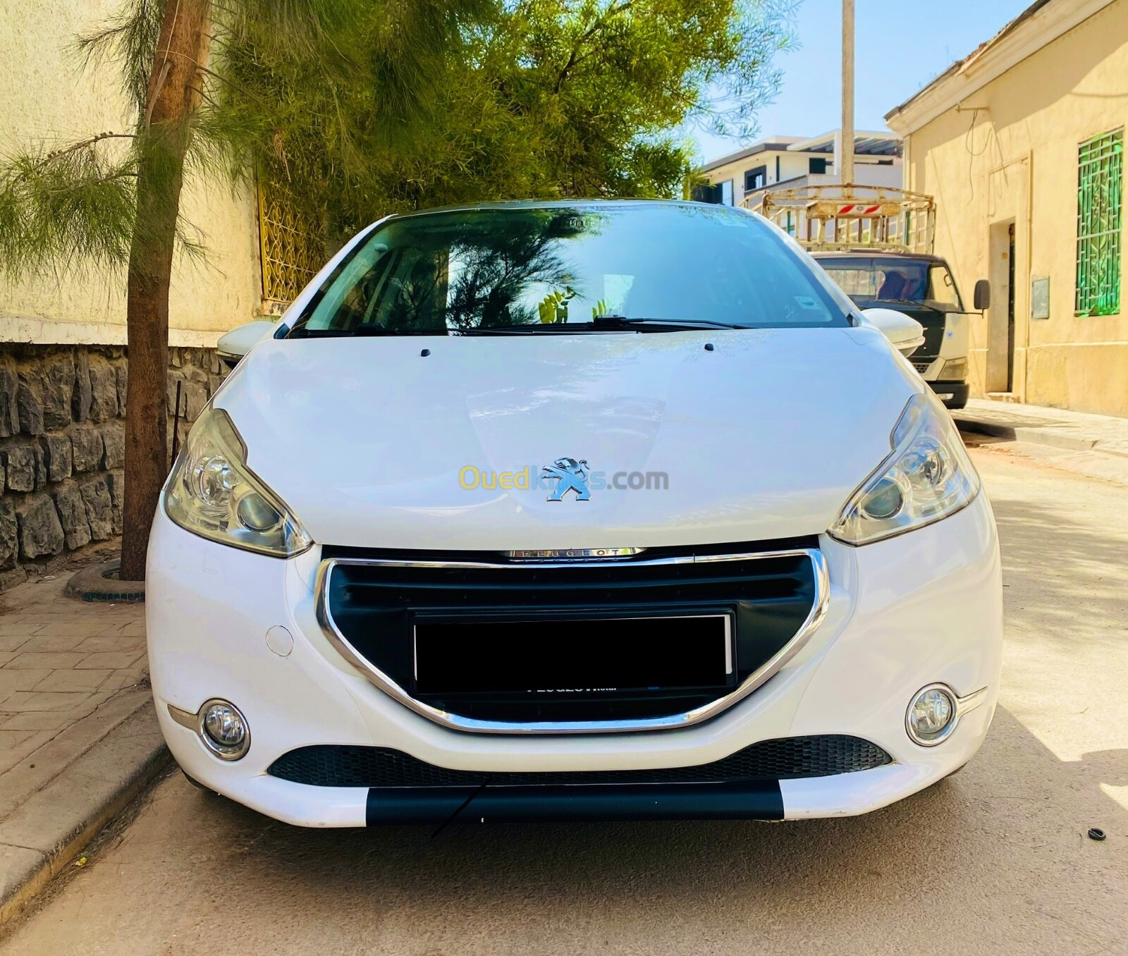 Peugeot 208 2015 Allure