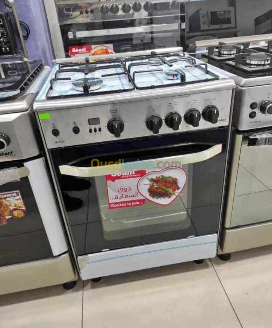 Cuisinière géant 4 feux Inox ventilé 