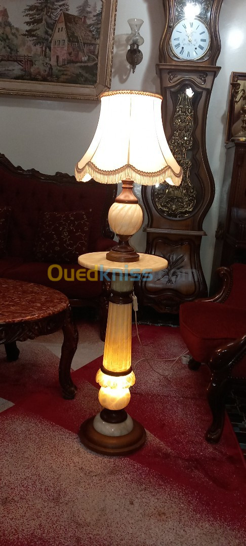 Lampe en marbre et son pied en marbre