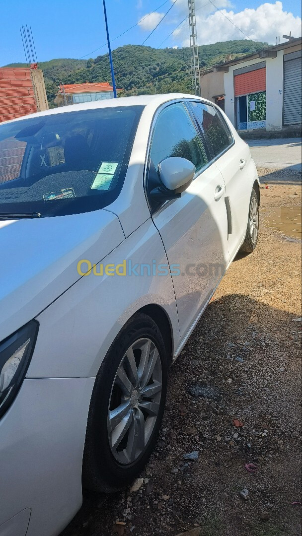 Peugeot 308 2015 