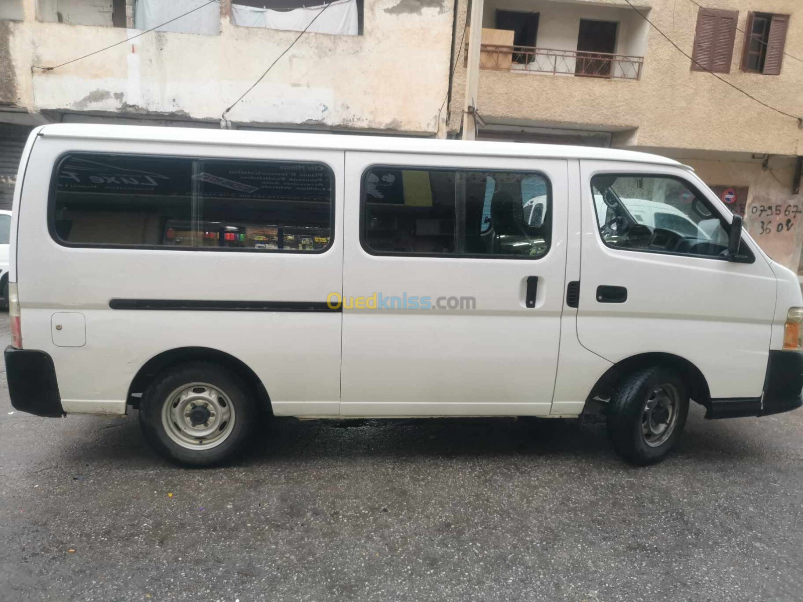 Nissan Urvan 2013 Microbus 15P