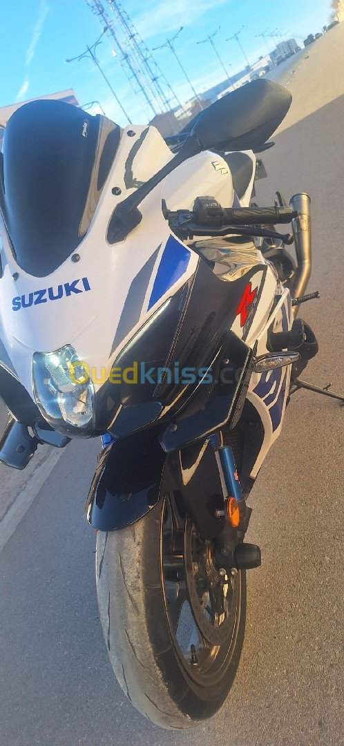 Suzuki L09 2019