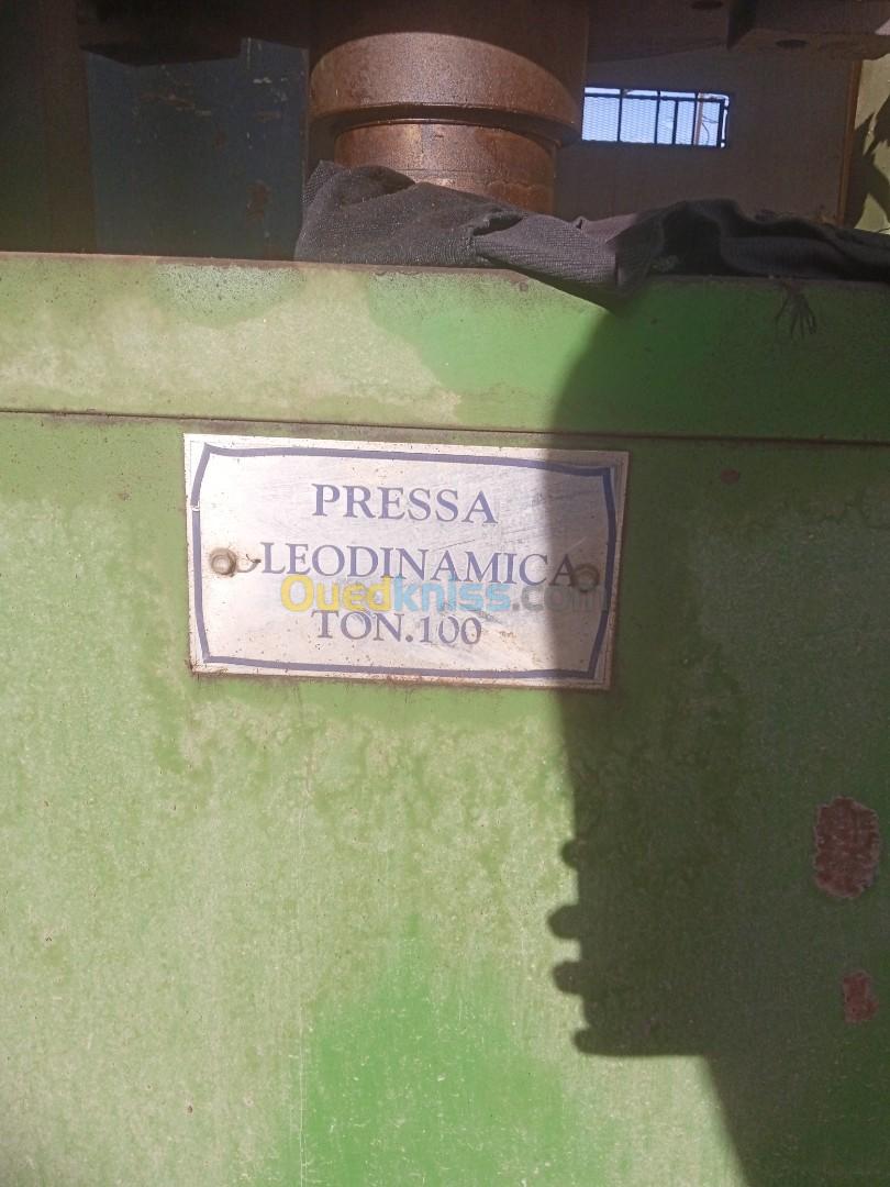 Presse 100 ton italienne 