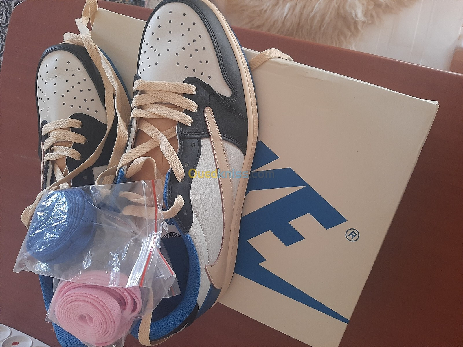 Air jordan 1 low travis scott