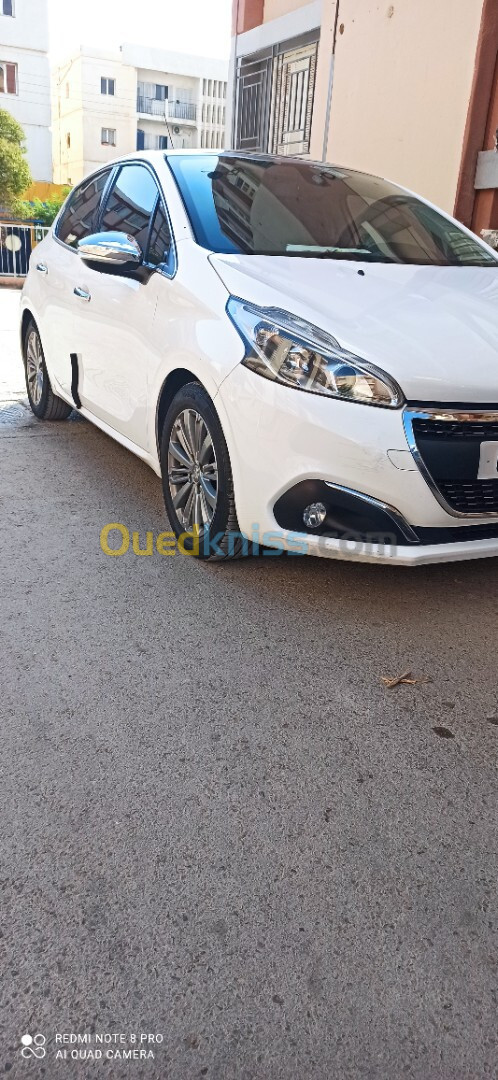 Peugeot 208 2016 Allure Facelift