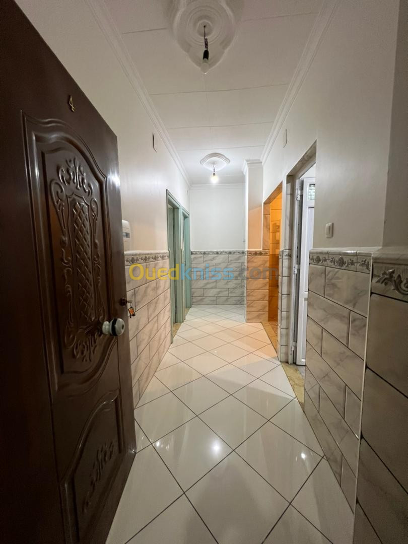 Location Niveau De Villa F3 Alger Bordj el kiffan