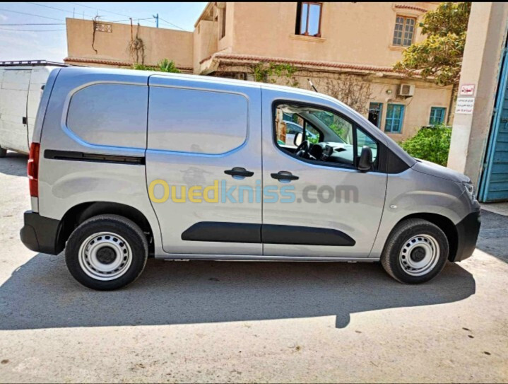 Fiat DOBLO 2024 1.6 HDi 90 chvs