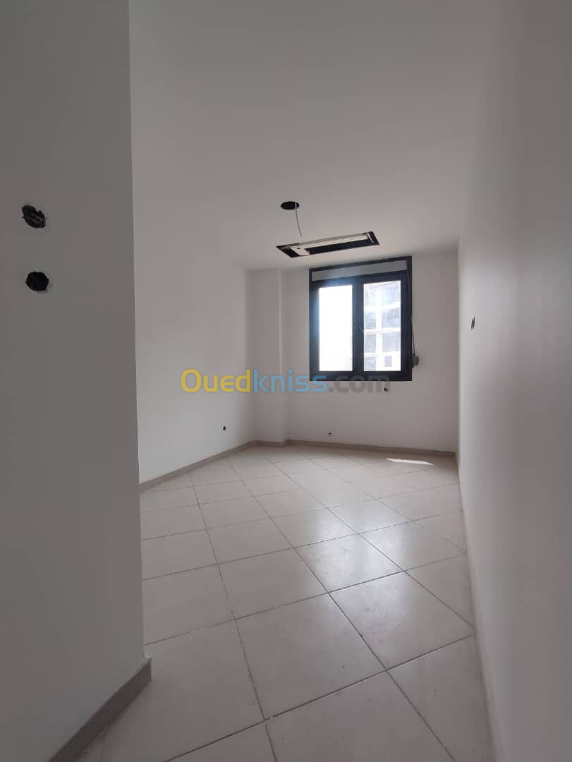 Vente Appartement F4 Alger Ain naadja