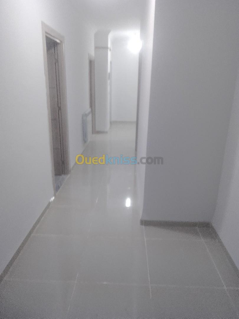 Location Appartement F5 Alger Kouba