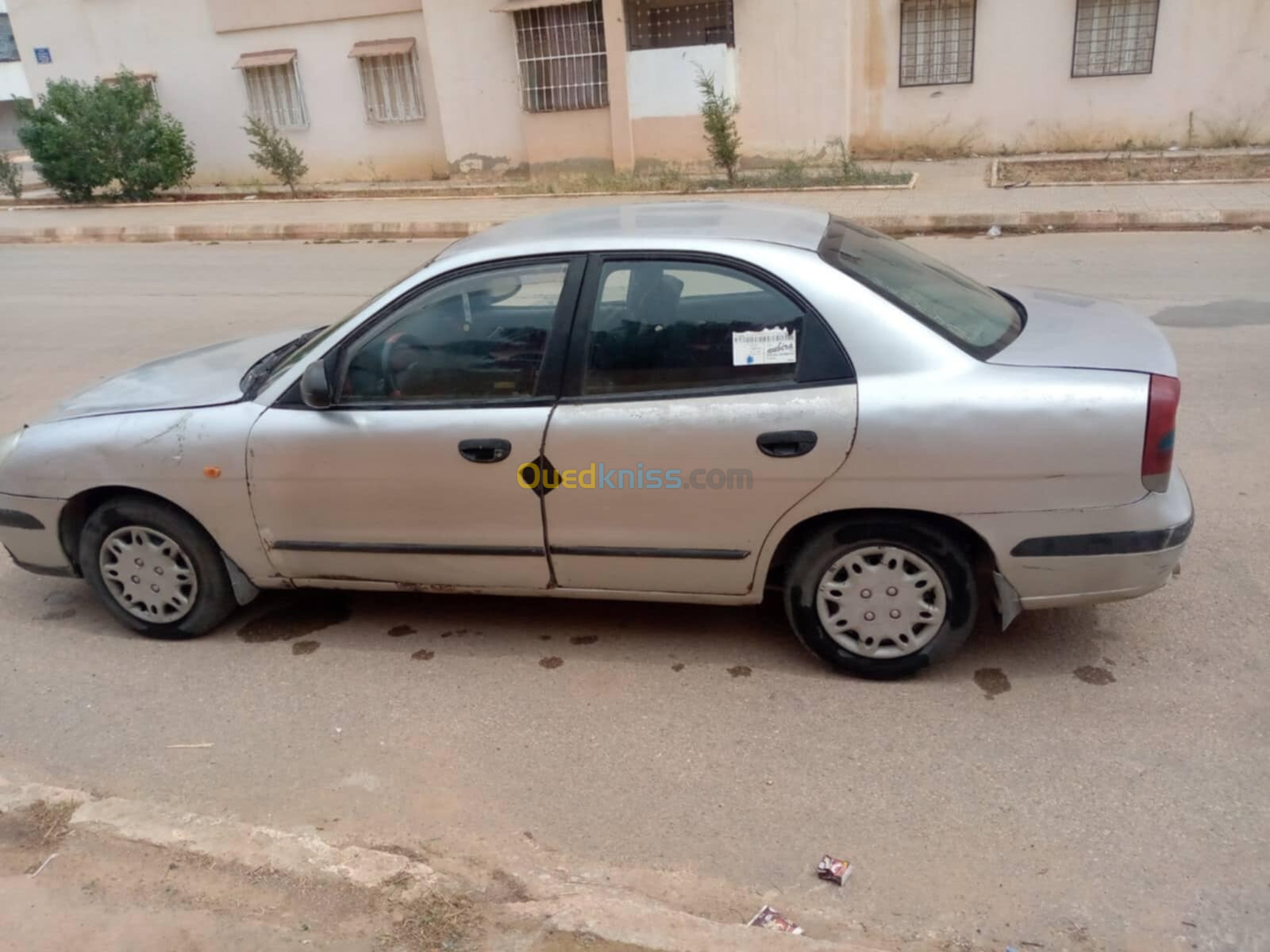 Daewoo نيببرا 2 2000 