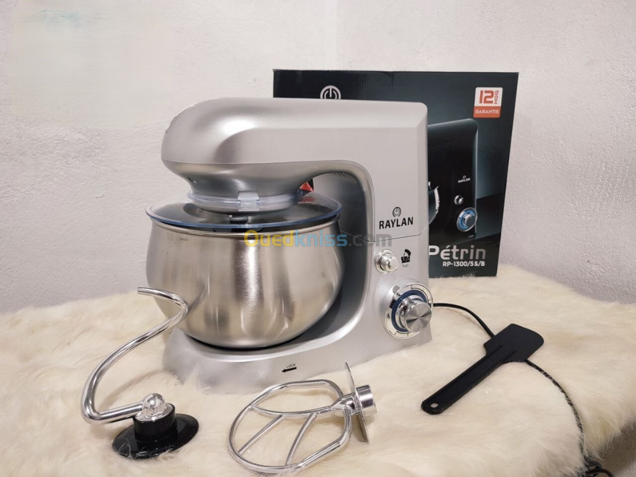 Pétrin raylan couleur gris 1300w