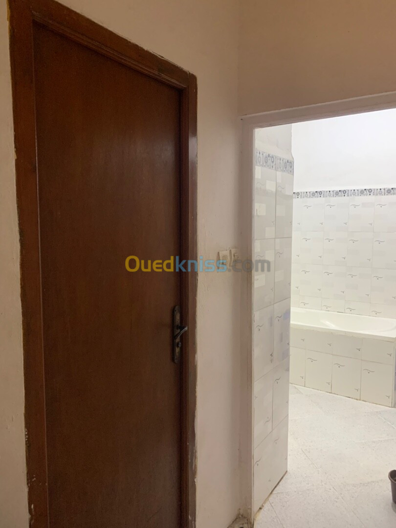 Location Appartement F2 Alger Birkhadem