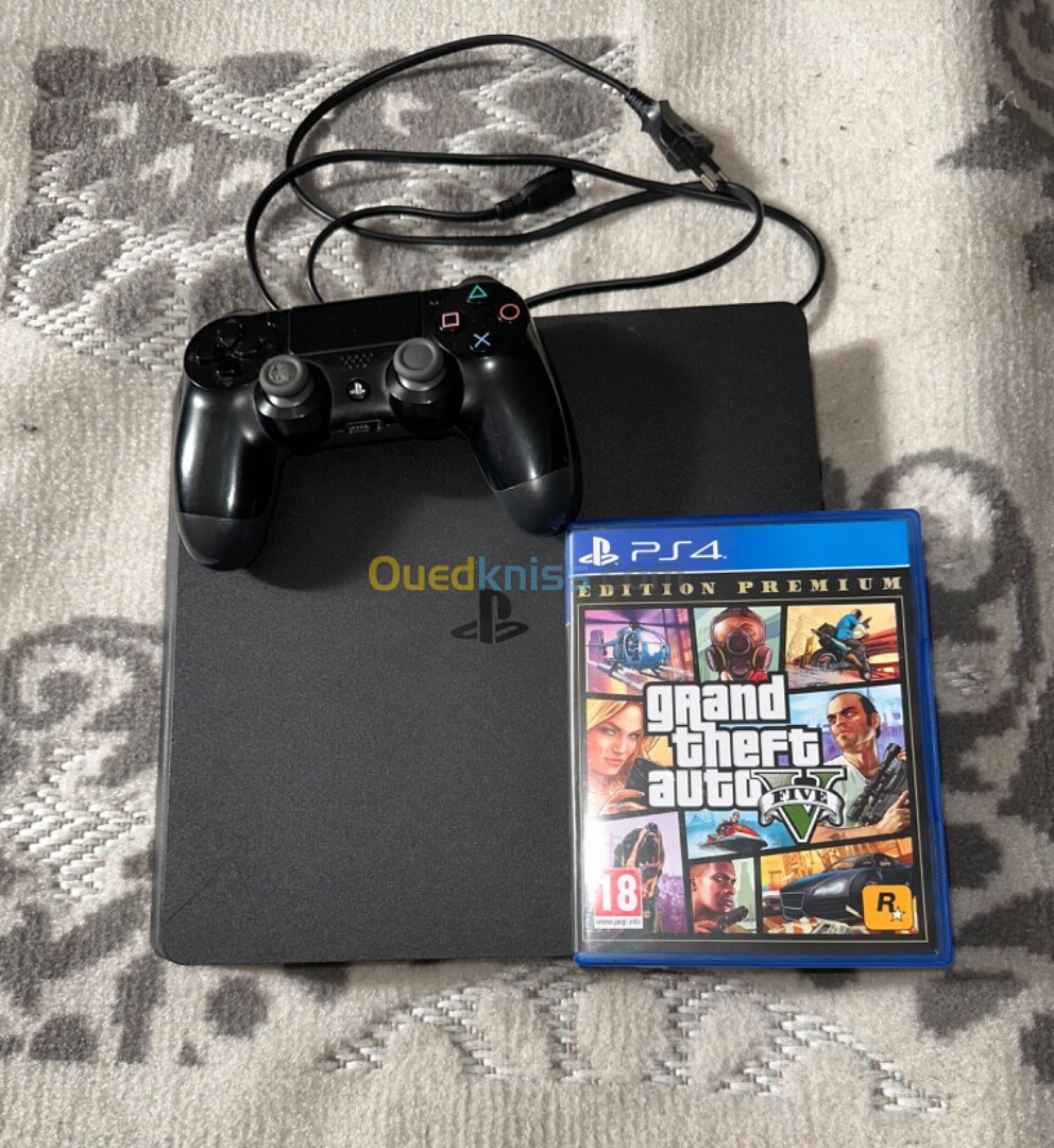 Ps4 slim 1TO + cd gta 5 + manette original 