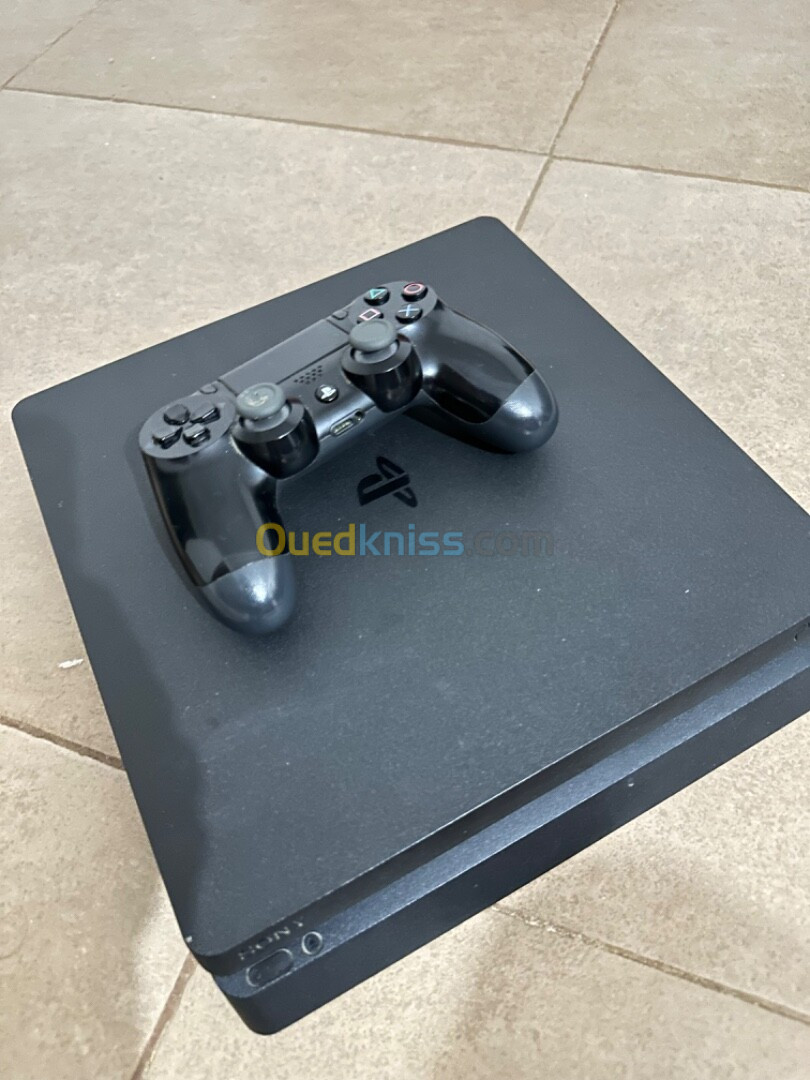 Ps4 slim 1TO