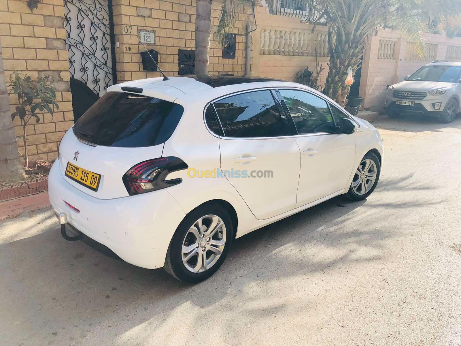 Peugeot 208 2015 Allure Facelift