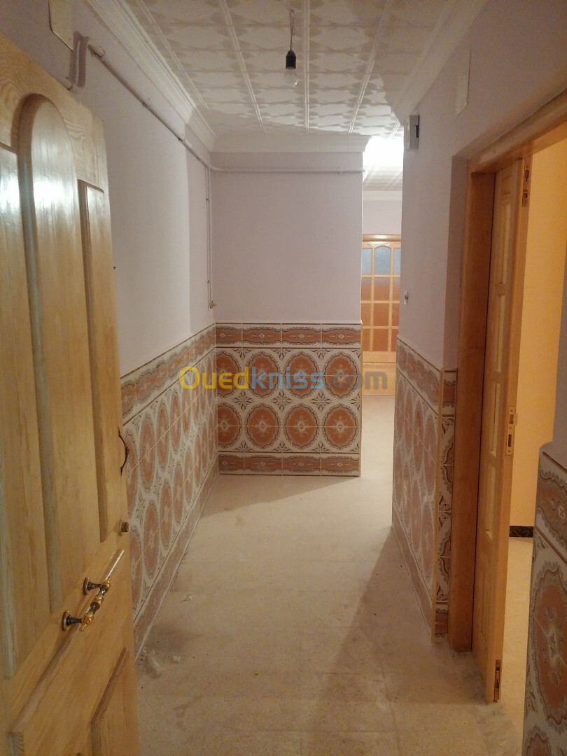 Location Appartement F3 Biskra Biskra