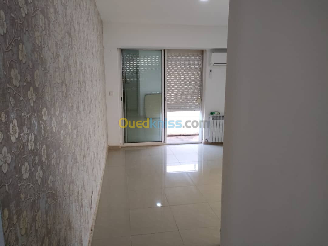 Location Appartement F4 Oran Bir el djir