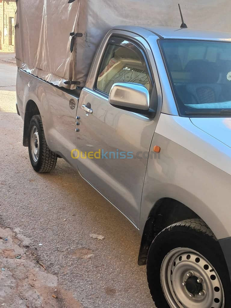 Toyota Hilux 2015 LEGEND DC 4x2