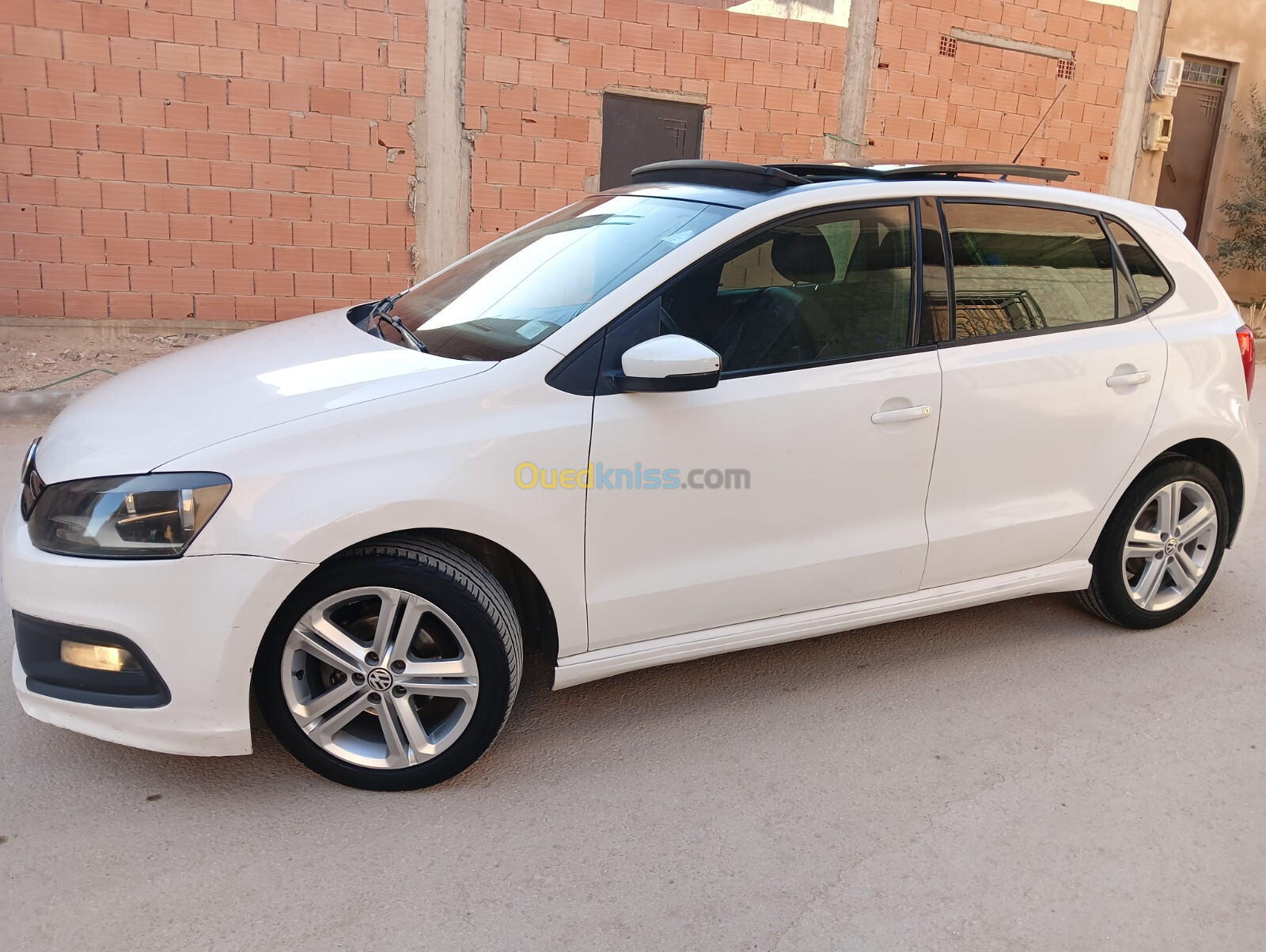 Volkswagen Polo 2013 R-line