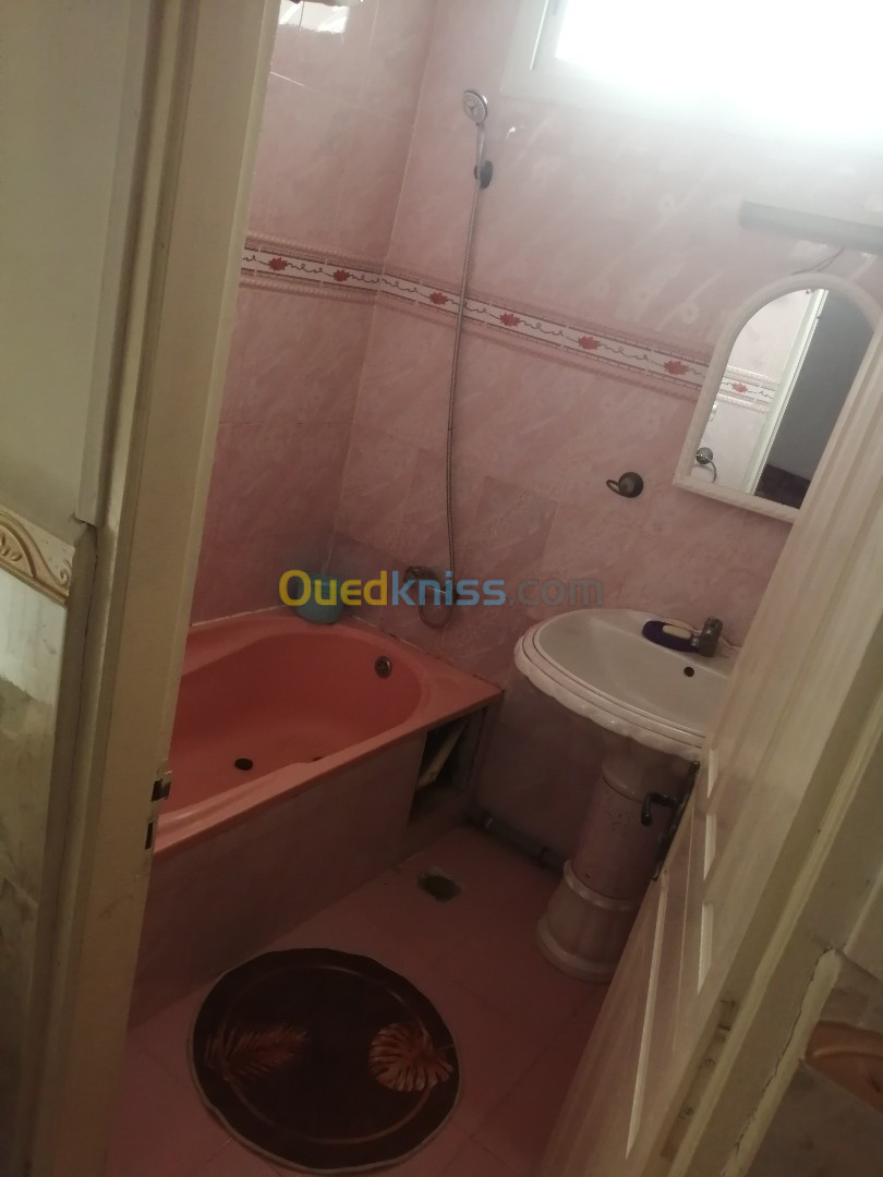 Location Appartement F1 Alger Bordj el kiffan