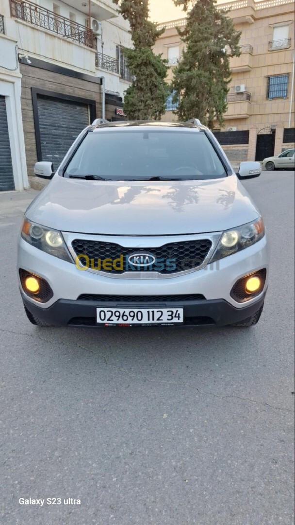 Kia Sorento 2012 4×4 boit auto