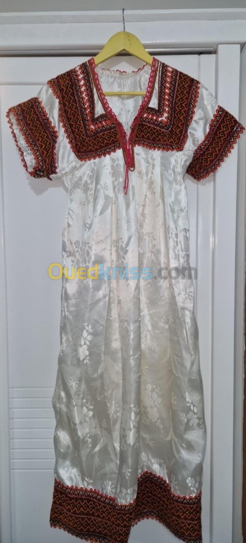 Robe kabyle pour jeune fille 