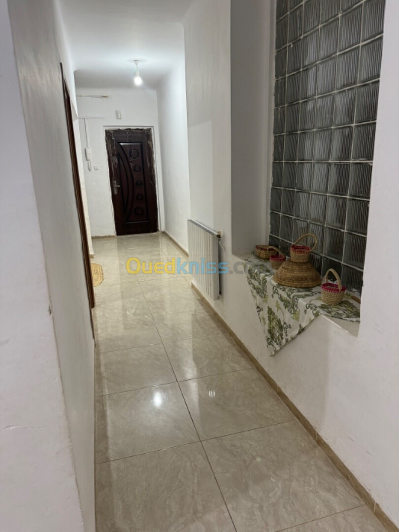 Location vacances Appartement F4 Oran Oran