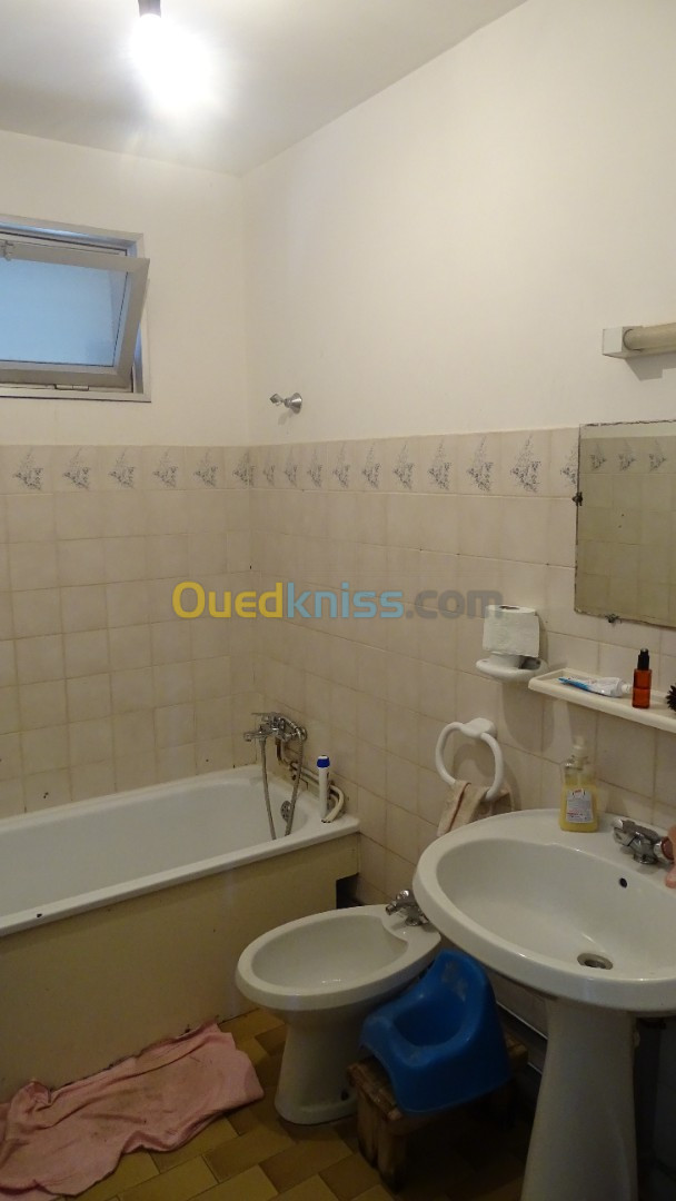 Location Appartement F4 Jijel El aouana