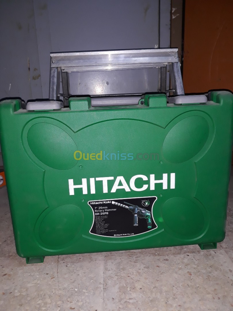 Perforateur Hitachi DH28PBY