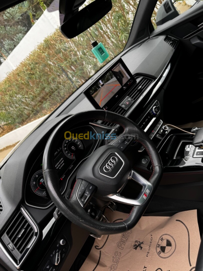 Audi Q5 2022 s line full option