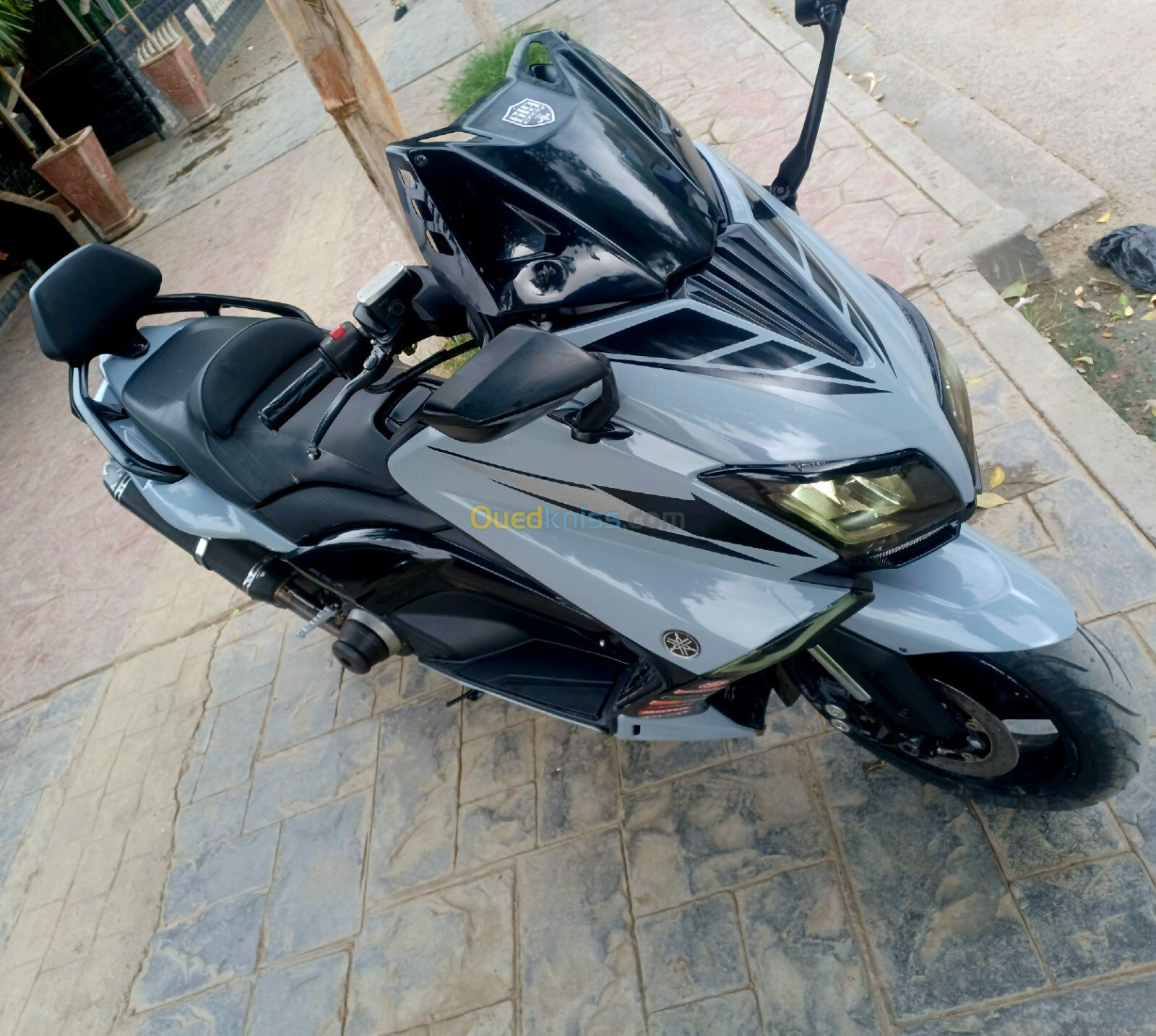 Yamaha T-max 2016