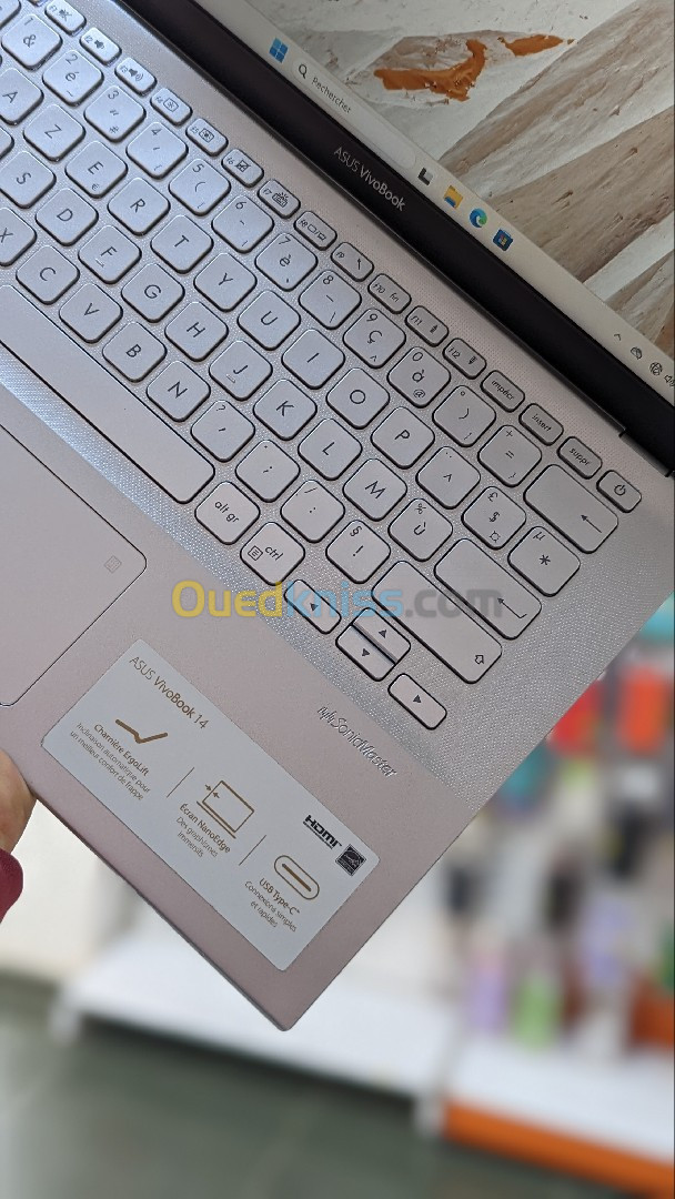 ASUS vivobook 14 AMD RYZEN 5 3500U 8GB 256 SSD 14POUCE FHD  