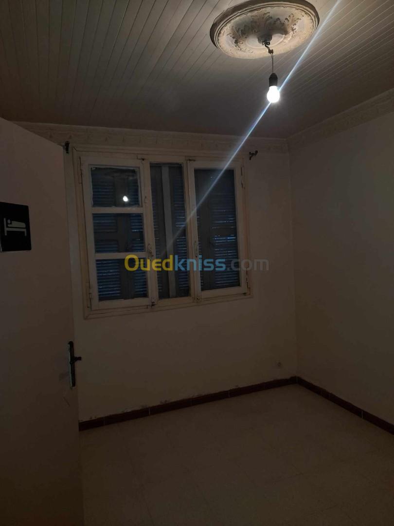 Location Appartement F5 Constantine Ain smara