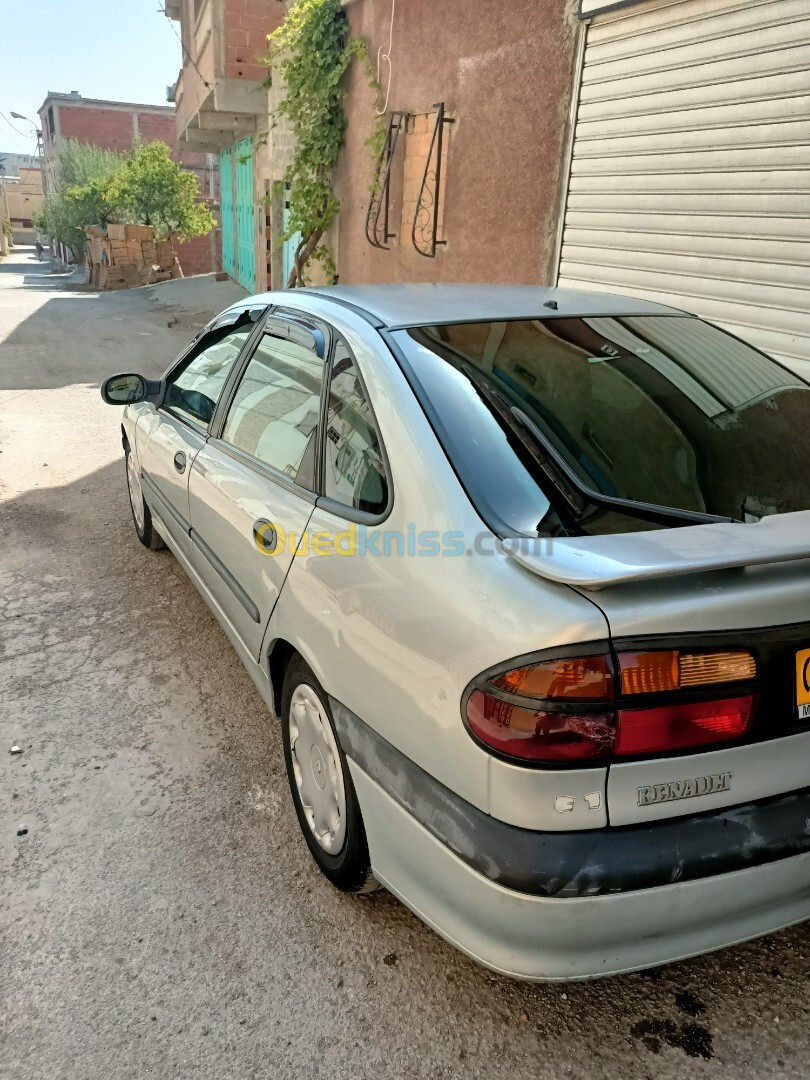 Renault Laguna 1 1996 Laguna 1