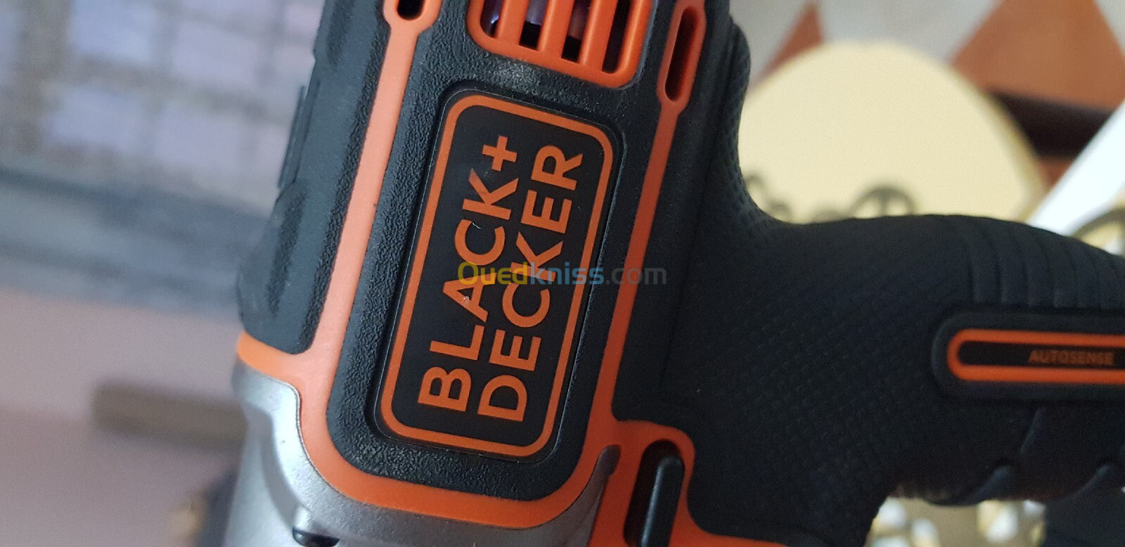 Black+decker Perceuse-Visseuse 18V avec technologie Autosense