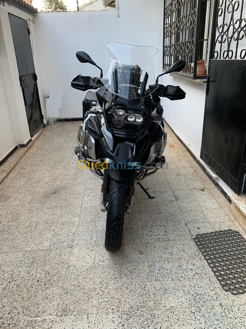 BMW gs 1250 triple black 2023