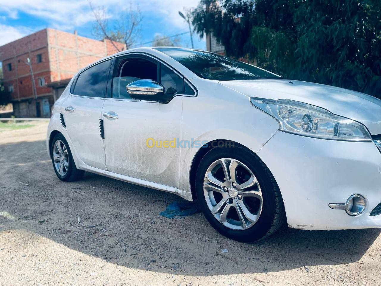 Peugeot 208 2013 Allure