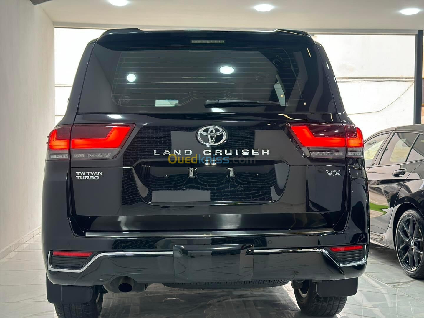 Toyota LAND CRUISER 2022 LC 300