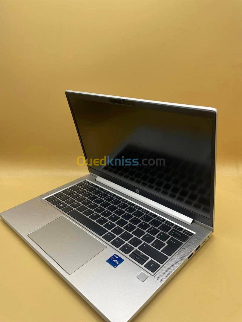 HP Probook 830 G8 i7 11 Gen 16 Gb ram 512 Gb ssd ecran 13 pouce FHD etat 10/10