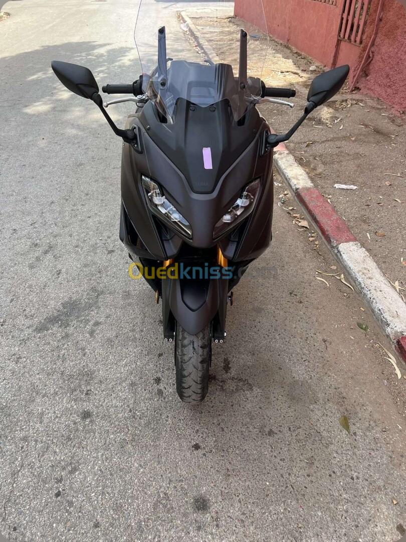 YAMAHA Tmax 2024