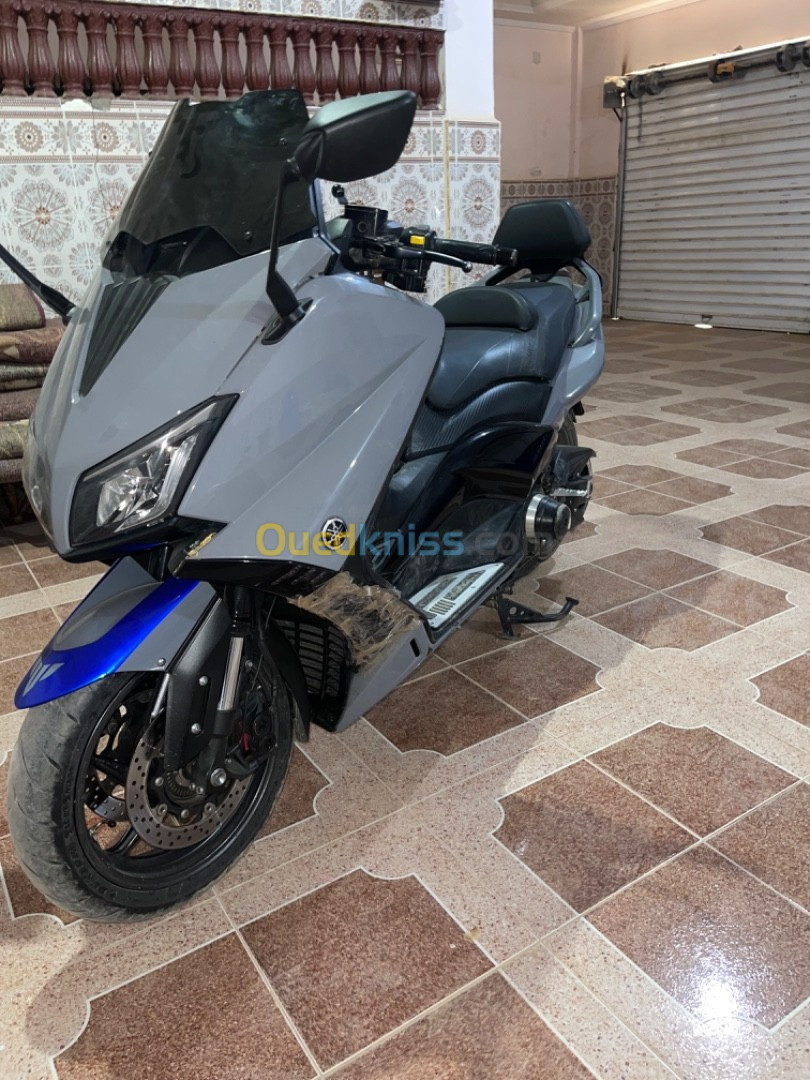 Yamaha Tmax 530 lux max 2016